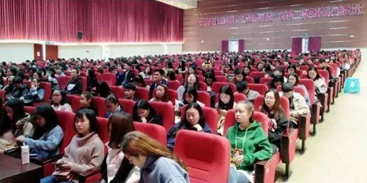 2017年优胜客亚洲音乐奖学金内江师范学院颁奖仪式暨优胜客艺术家张芳钢琴音乐会及大师班讲座成功举办！