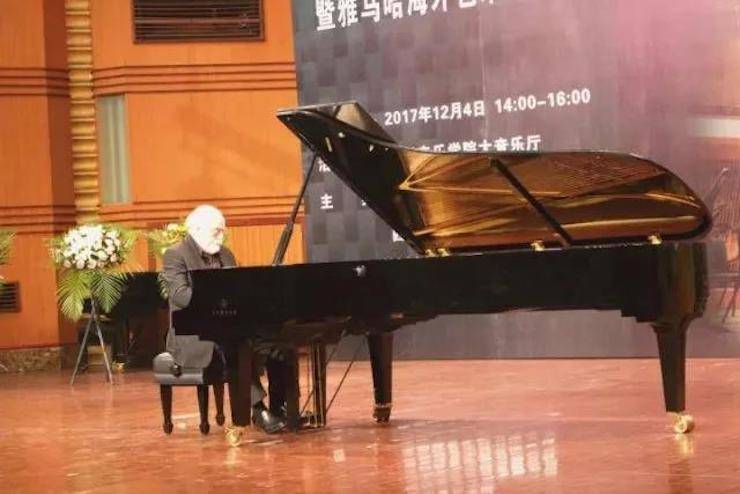 【回顾】2017优胜客亚洲音乐奖学金-四川音乐学院颁奖仪式暨优胜客海外艺术家彼得·多纳赫钢琴独奏音乐会圆满结束！
