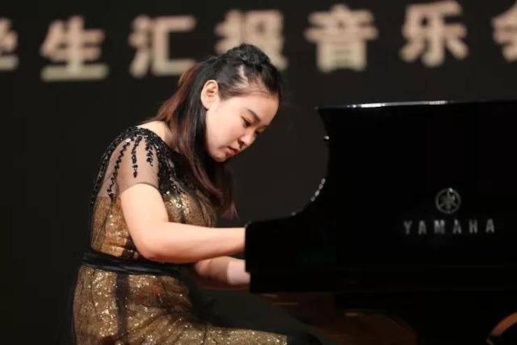 奏响青春旋律，添彩艺术人生|2017优胜客亚洲音乐奖学金综合师范类院系全国汇报音乐会（第一。┰猜淠
