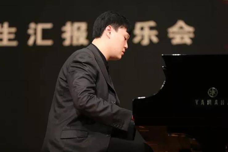 奏响青春旋律，添彩艺术人生|2017优胜客亚洲音乐奖学金综合师范类院系全国汇报音乐会（第一。┰猜淠