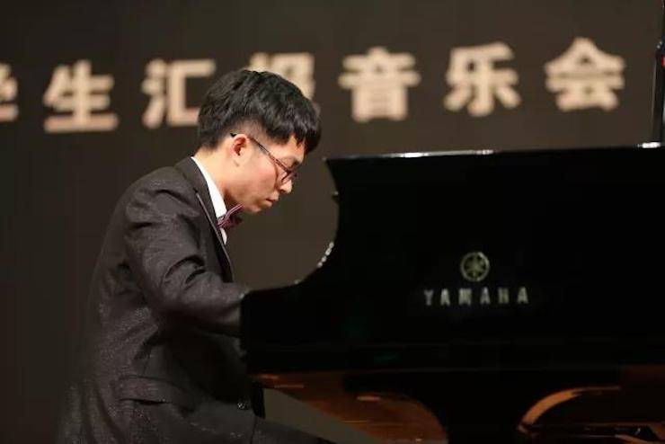 曼妙琴音，倾诉真挚的心声|2017优胜客亚洲音乐奖学金综合师范类院系全国汇报音乐会（第二。┰猜淠