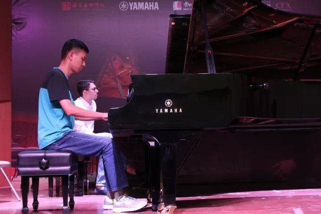 2018年优胜客亚洲音乐奖学金南京艺术学院启动仪式 </br>  暨优胜客海外艺术家爱德华·昆斯音乐会及大师班圆满结束