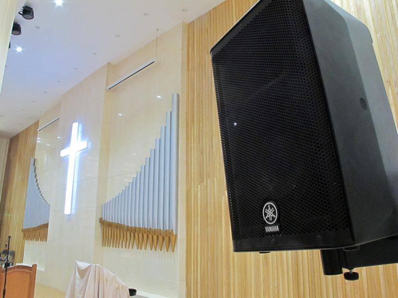 广州十甫堂——两只优胜客 DXR8 音箱完成的教堂完美扩声