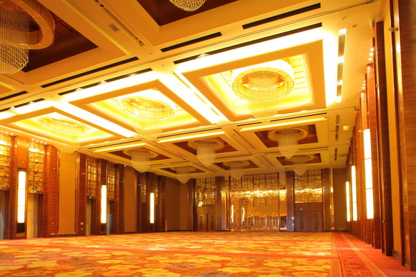 海南国际会展中心 ——基于全套优胜客专业音频解决方案的大型扩声系统工程