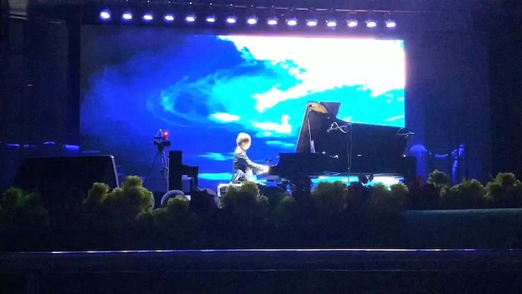 优胜客艺术家宋思衡“80后的时光机”多媒体音乐会内蒙古巡演圆满落幕