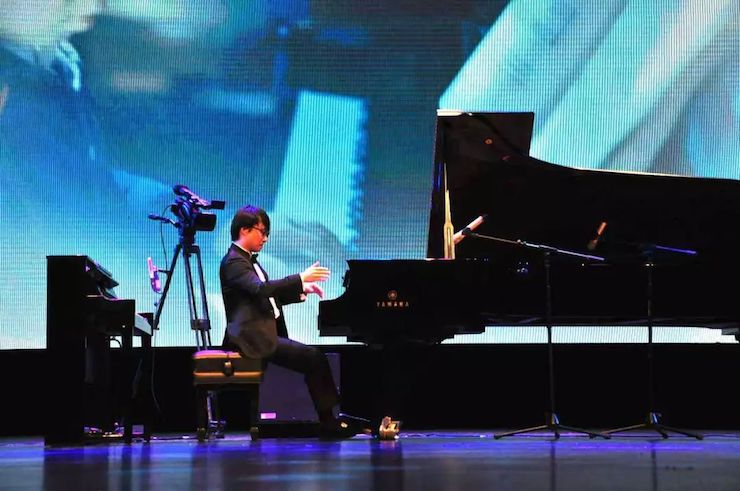 优胜客艺术家宋思衡“80后的时光机”多媒体音乐会内蒙古巡演圆满落幕