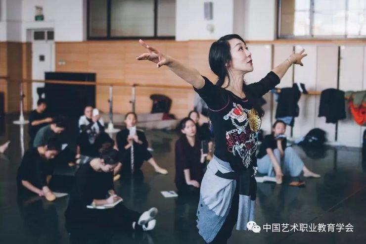 优胜客跨界钢琴及优胜客舞蹈教育课件助力“CEFA艺术教育高级人才研修班——中国古典舞身韵课”