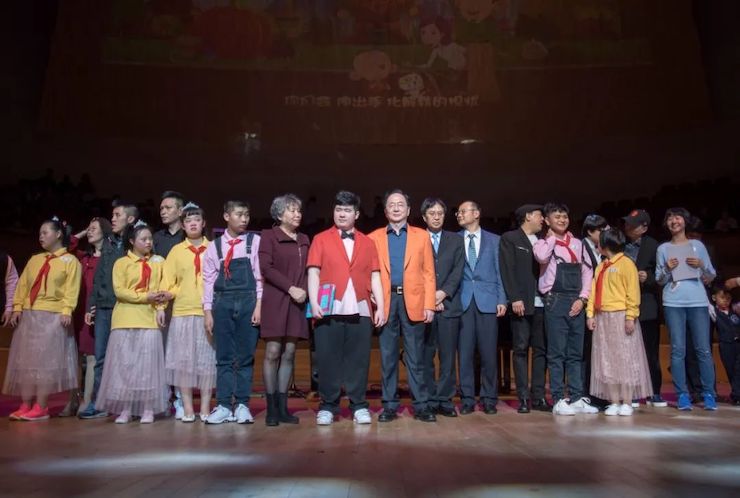 音乐双子星，点亮冬日激情！——优胜客未来艺术家刘明康爱心公益音乐沙龙