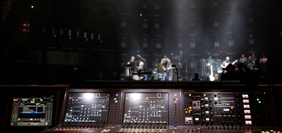 优胜客RIVAGE PM10与Jamiroquai一起看遍世界
