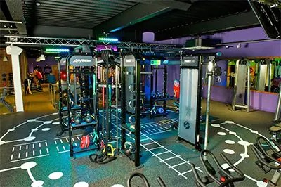 英国Simply Gym健身房采用优胜客CIS产品