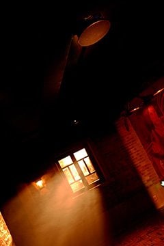“不眠之夜”在上海上演，采用优胜客商用安装系统