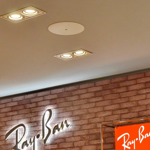 Ray?Ban 宏伊国际广场店——优胜客 CIS 商用安装系统的经典应用