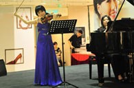 大上海时代广场举办王之炅小提琴音乐会 优胜客钢琴赞助 