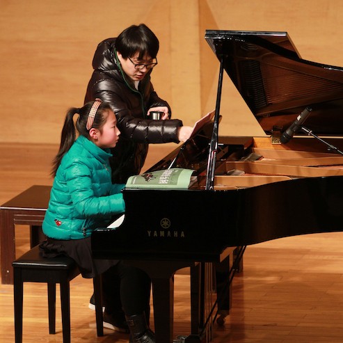 【精彩演奏视频】优胜客艺术家宋思衡连云港市首场多媒体音乐会成功举办